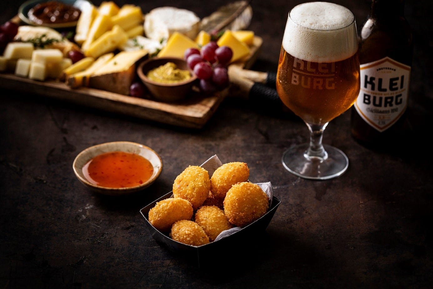 Borrelplank met Kleiburgbier en lokale hapjes
