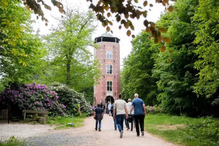 Walking meeting tijdens heidag op de Veluwe
